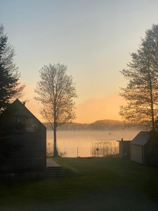 Okno Na Wode- Caloroczne Z Linia Brzegowa Jeziora I Sauna Holiday home